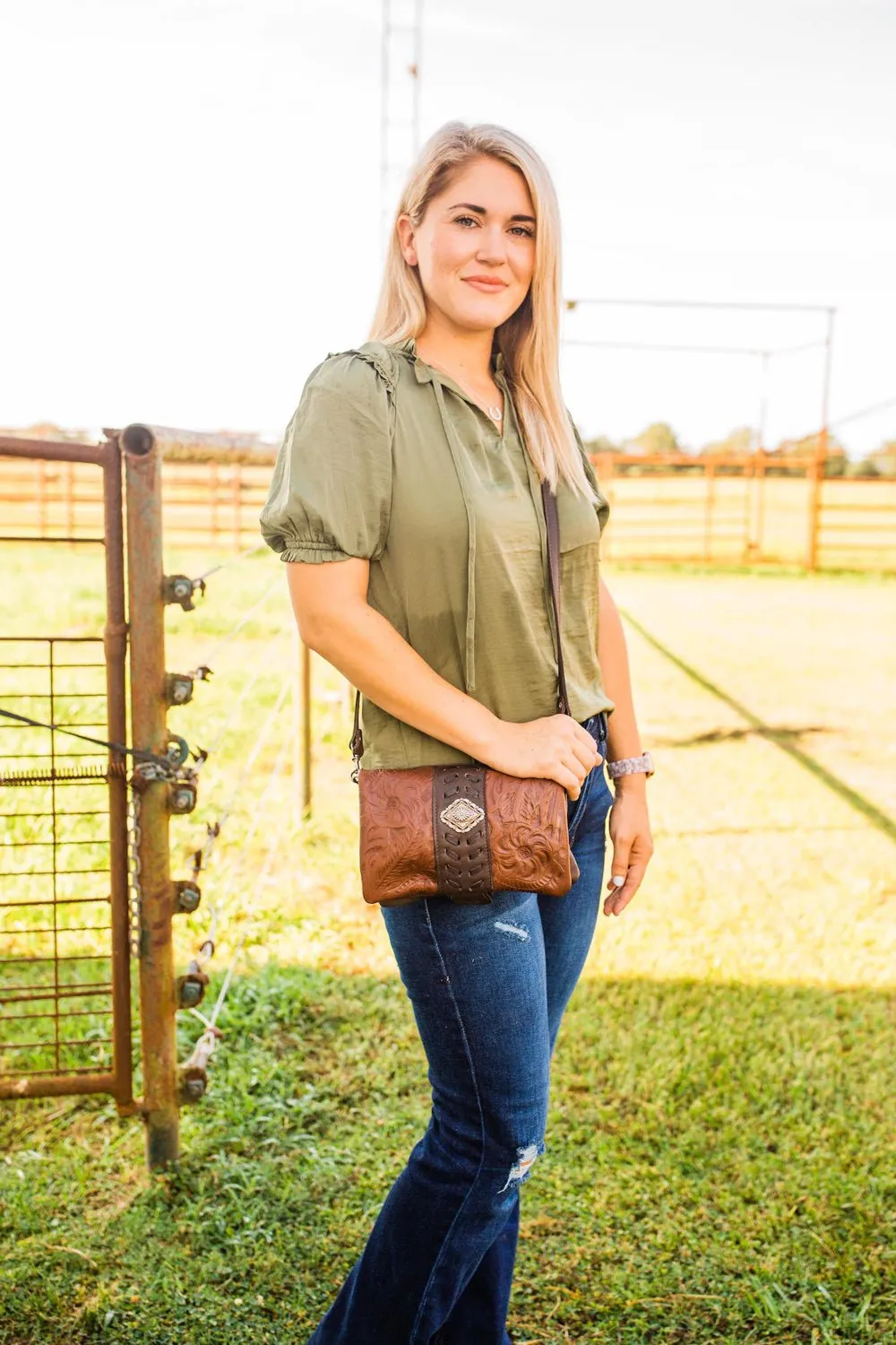 American West Womens Large Grab and Go Dark Brown Leather Crossbody Bag