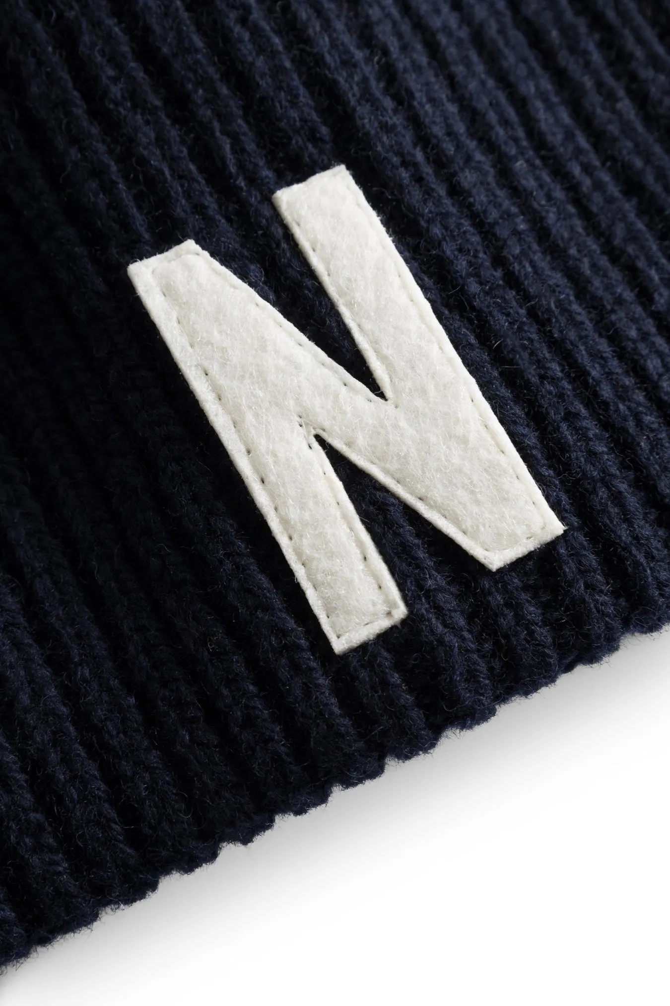 Merino Lambswool Rib N Logo Beanie Dark Navy